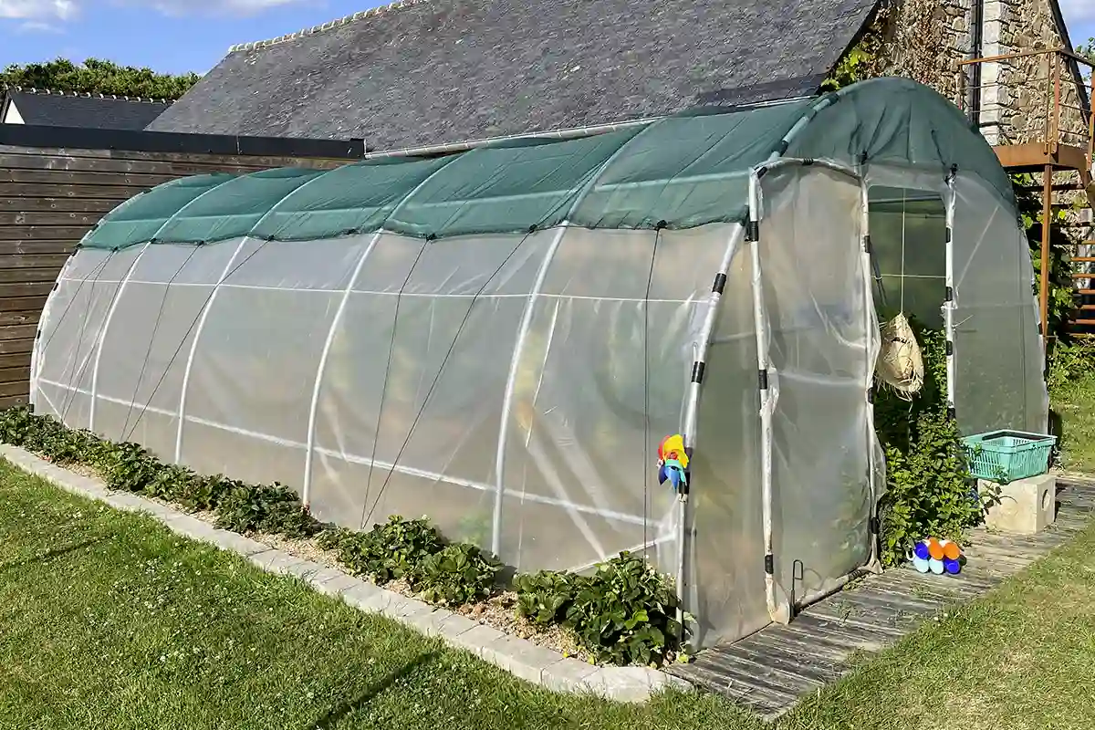 Serre de jardin tunnel ombrage - Jardin et Saisons