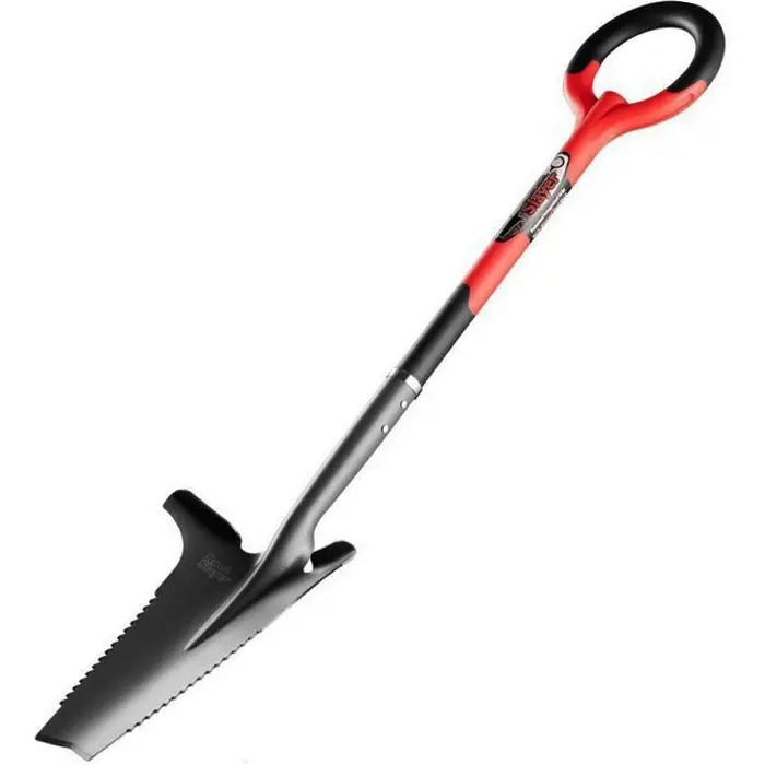 Idée cadeau jardinage n°6 : bêche coupe-racines Idée cadeau jardinage n°6 : bêche coupe-racines