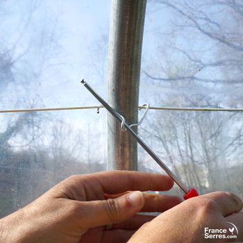 Pose d'un crochet de ligature pour tendre un fil Deltane - étape 6