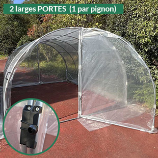 serre de jardin avec deux larges portes, une par pignon