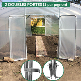 deux doubles portes, une par pignon