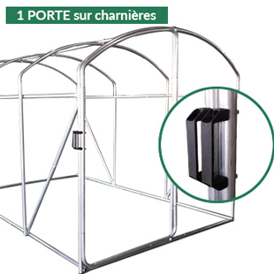 une porte sur charnières