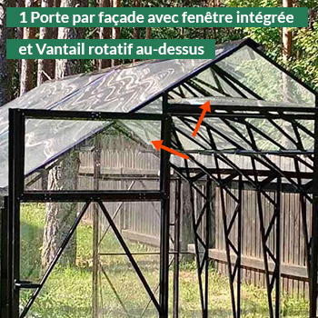 deux portes avec fenêtre intégrée, une par pignon