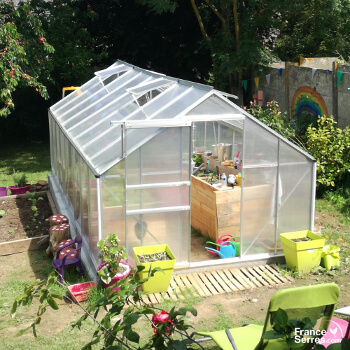 Panneaux en polycarbonate pour serre de jardin