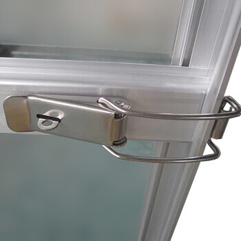 Porte avec fermeture cadenas